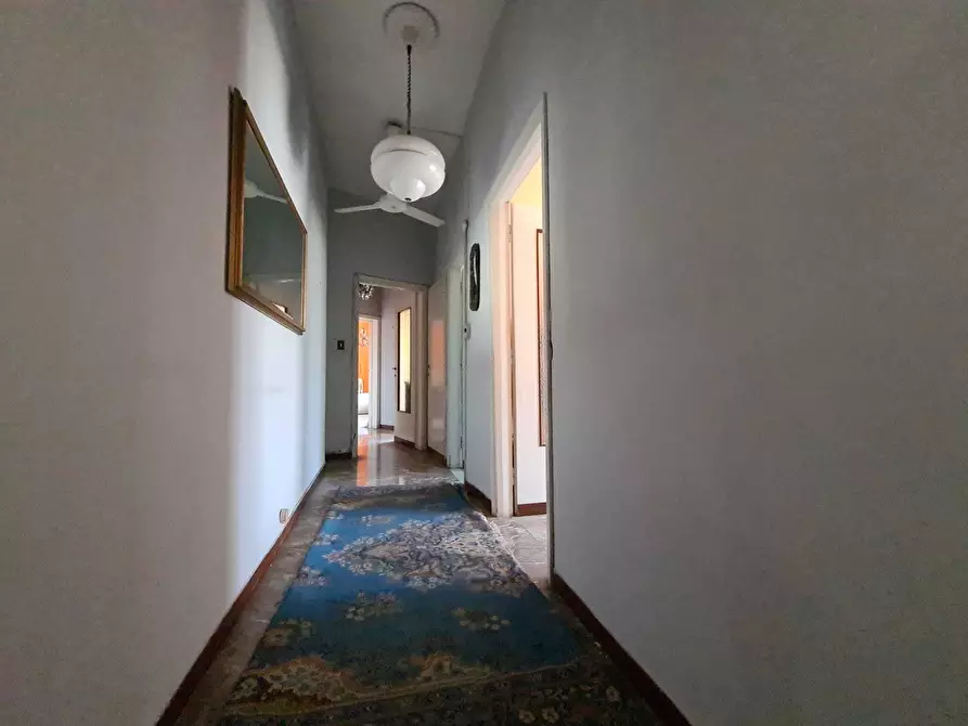 Immagine 5 di Trilocale in vendita  a Livorno