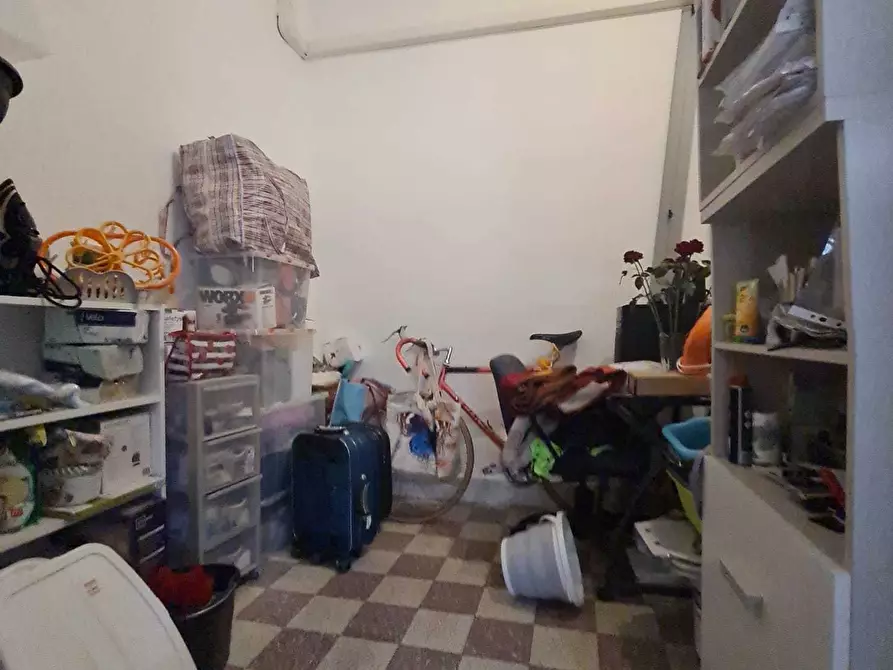 Immagine 2 di Trilocale in vendita  a Livorno