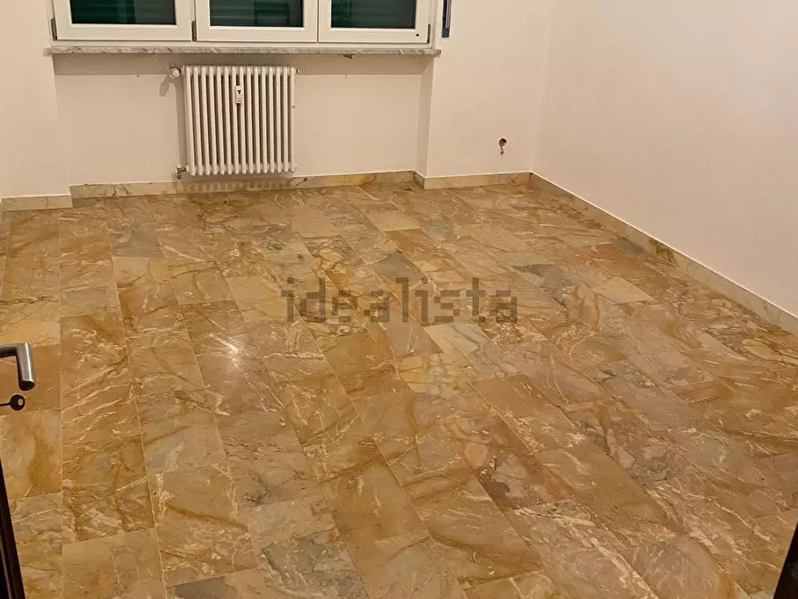 Immagine 12 di Pentalocale in vendita  a Livorno