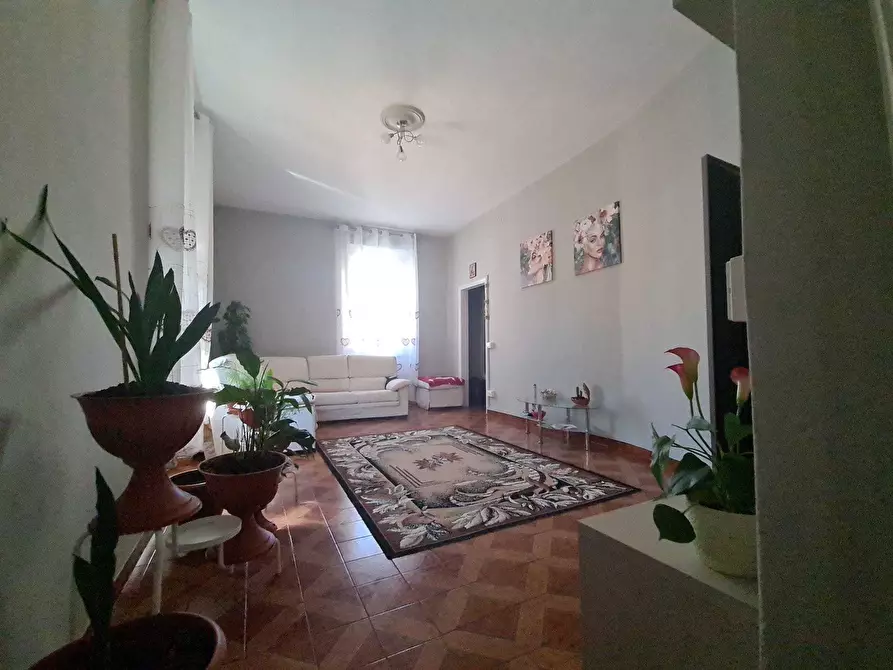 Immagine 12 di Trilocale in vendita  a Livorno