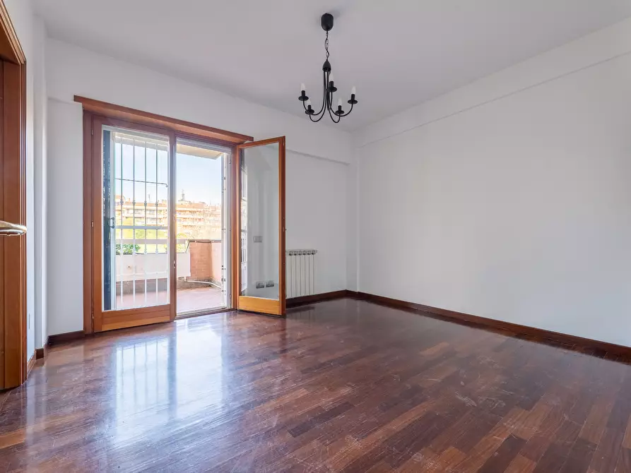 Immagine 15 di Appartamento in vendita  in Via Pietro de Francisci a Roma