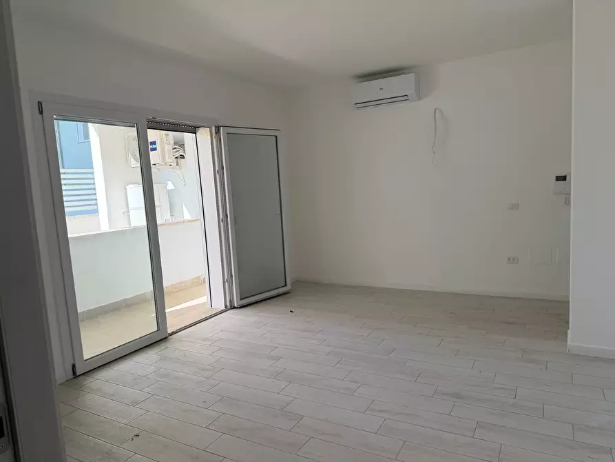 Immagine 1 di Appartamento in vendita  in Via Pratica di Mare a Pomezia