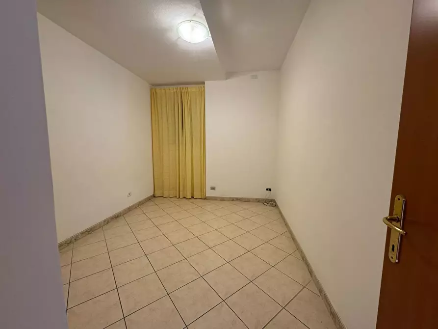 Immagine 13 di Quadrilocale in vendita  in Via Amatore Sciesa 70 a Marino