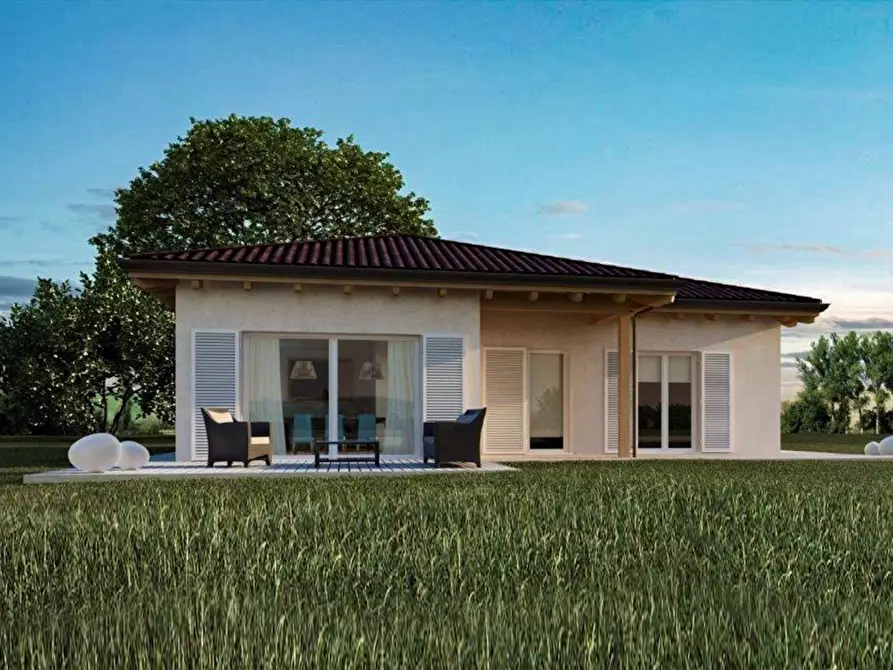 Immagine 10 di Villa in vendita  in Via Spagna a Vercelli