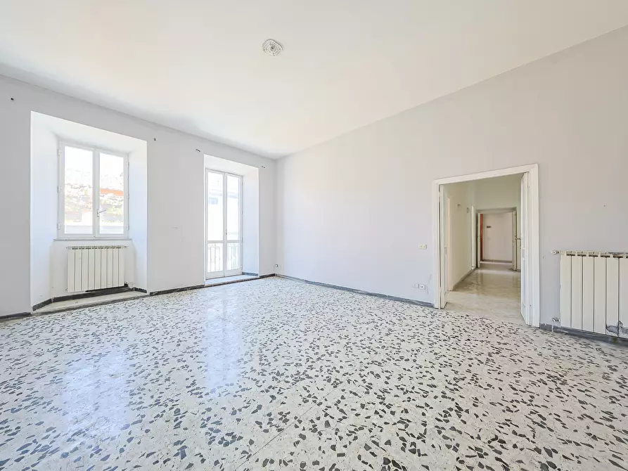 Immagine 19 di Quadrilocale in vendita  in Corso Vittoria Colonna 56 a Marino