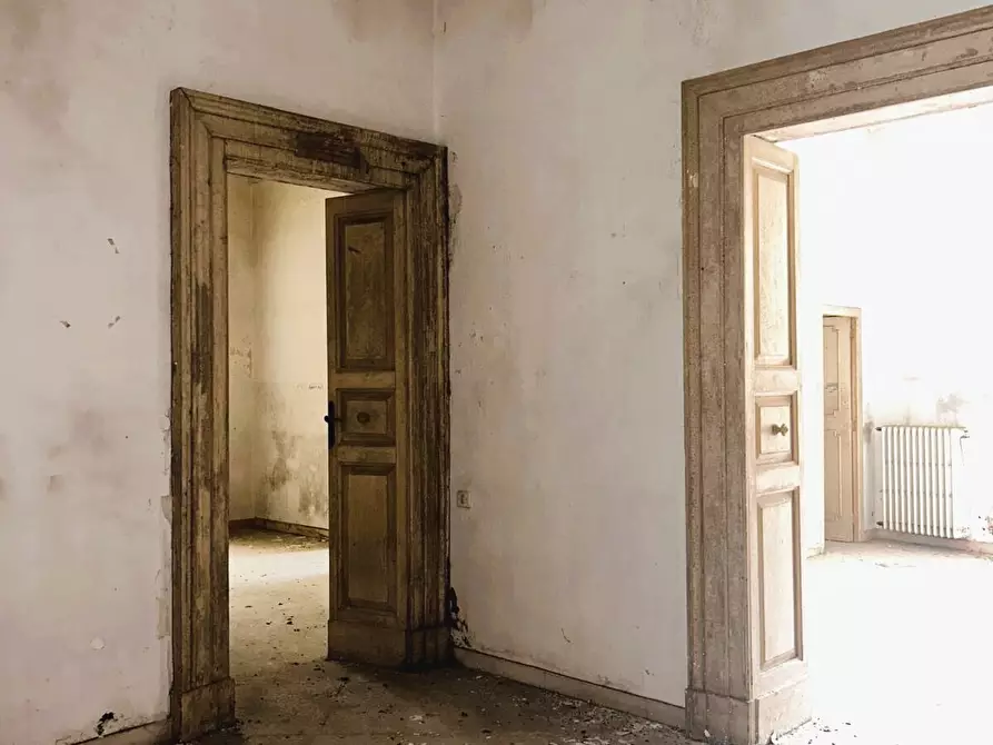 Immagine 59 di Pentalocale in vendita  in Vico dei Fieschi 2 a Lecce