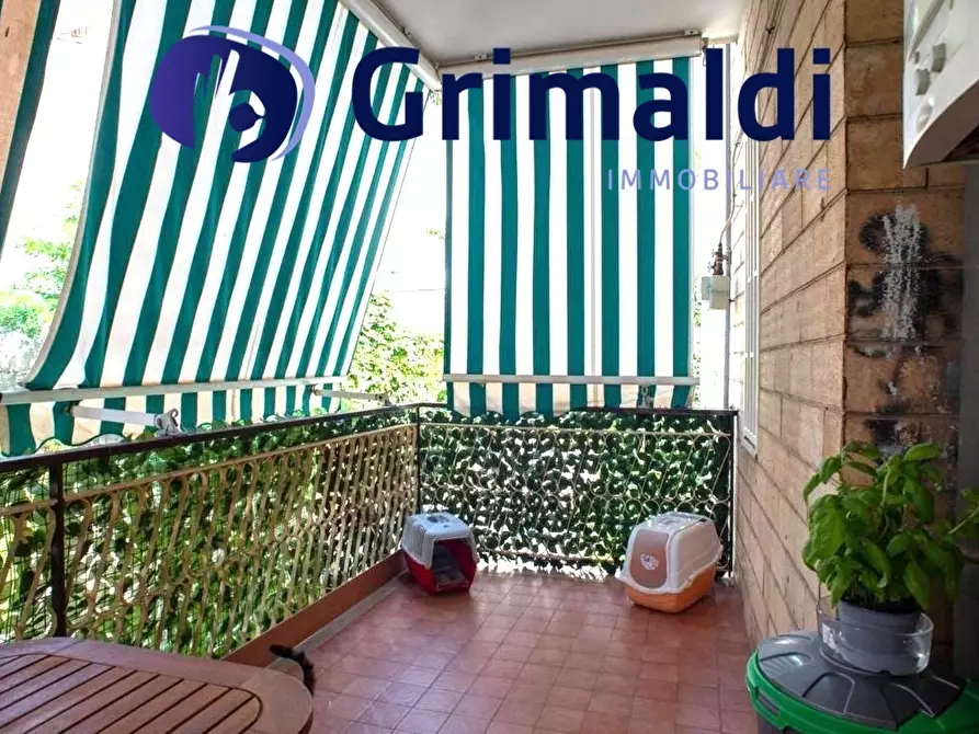 Immagine 5 di Trilocale in vendita  a Pozzuoli