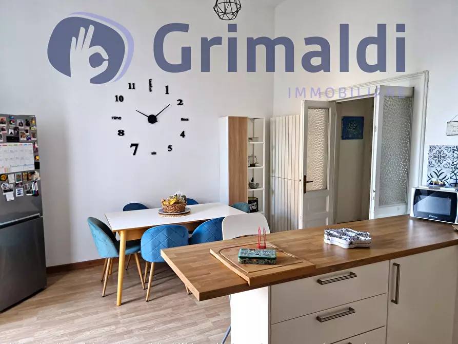 Immagine 2 di Bilocale in affitto  in Via Vincenzo Gemito 27 a Napoli