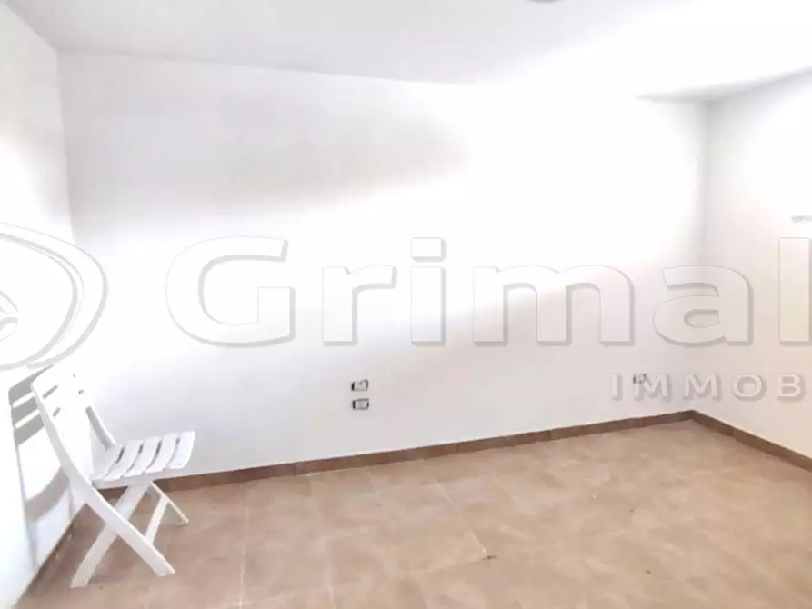 Immagine 5 di Trilocale in affitto  a Giugliano In Campania
