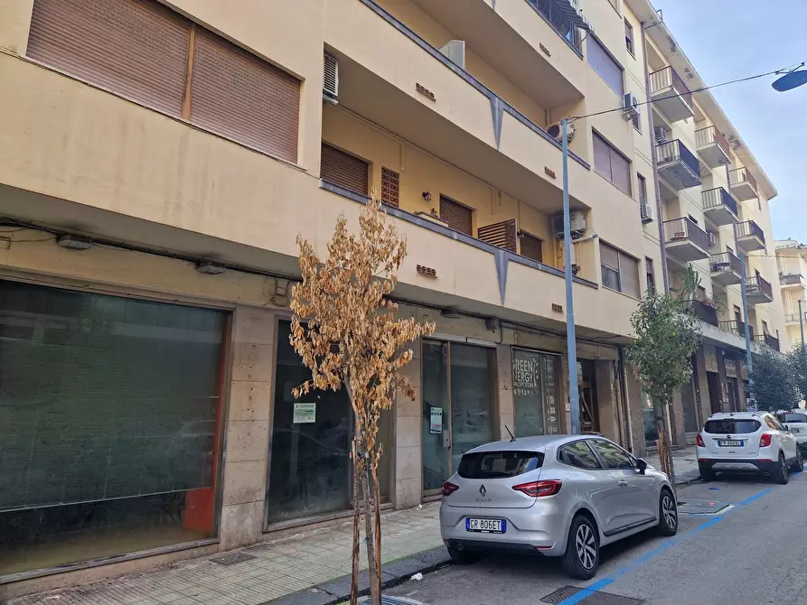 Immagine 4 di Locale commerciale in vendita  in Via Ettore Lombardo Pellegrino 19 a Messina