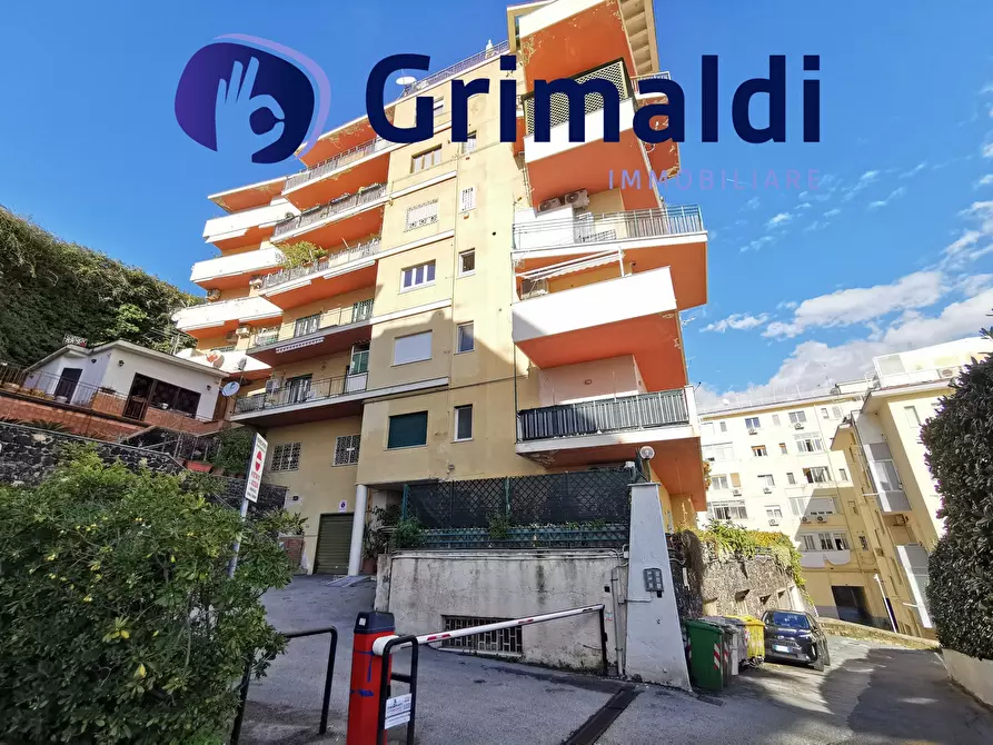 Immagine 1 di Appartamento in vendita  in Via Privata del Parco Comola Ricci a Napoli