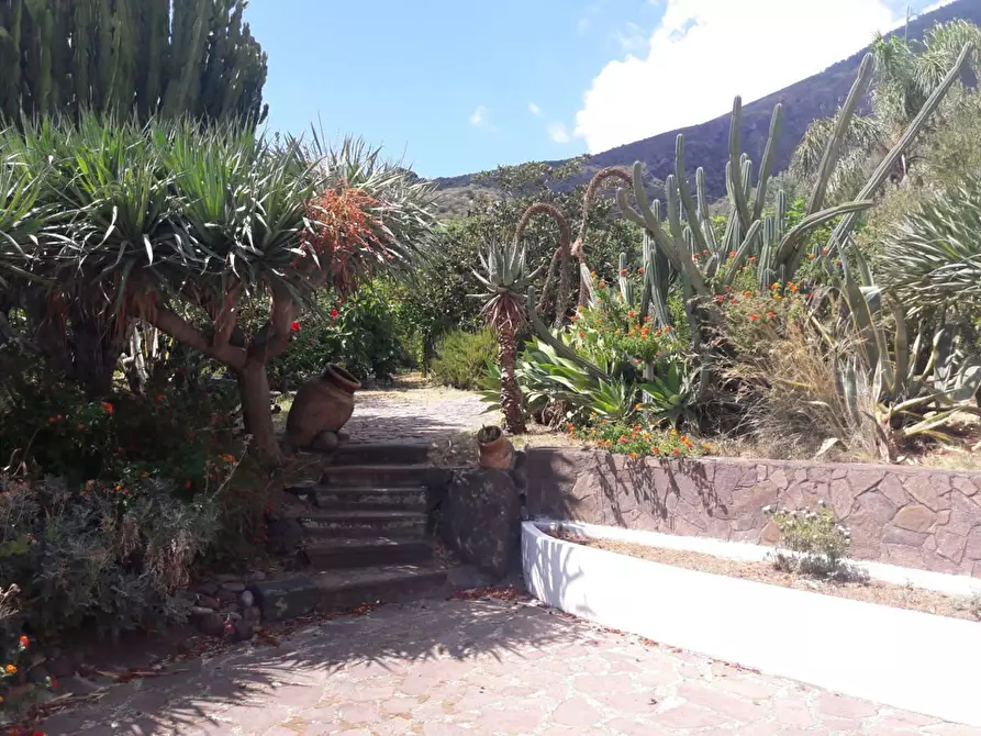 Immagine 24 di Casa indipendente in vendita  in via Umberto I 1 a Santa Marina Salina
