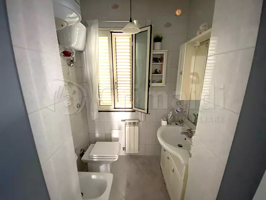 Immagine 12 di Porzione di casa in vendita  a Giugliano In Campania