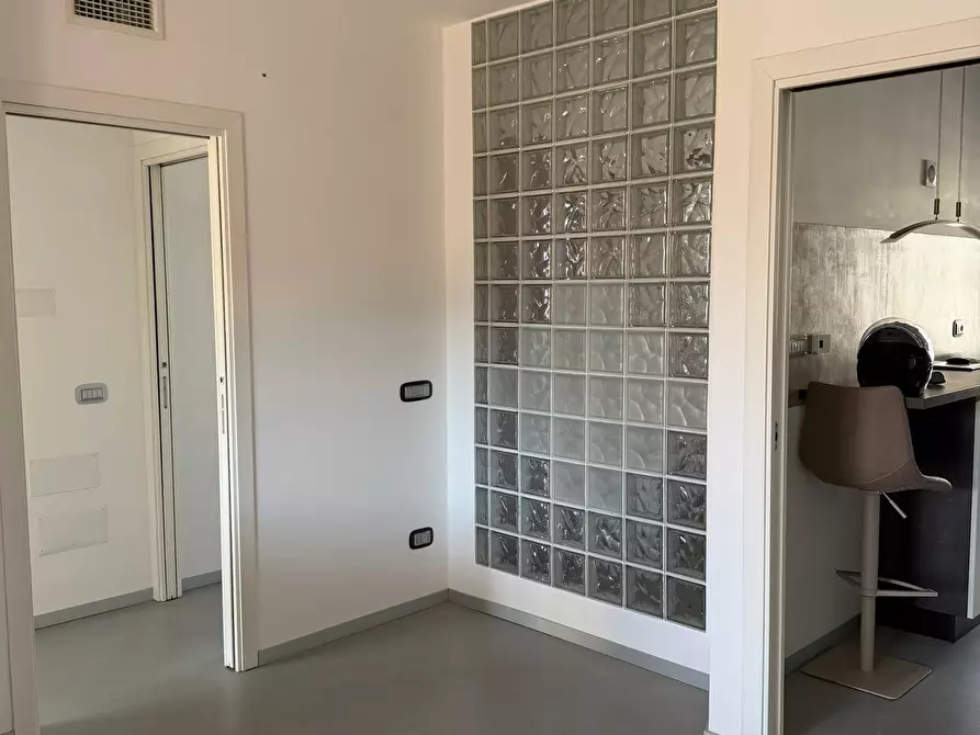 Immagine 28 di Appartamento in vendita  in Via Francesco Menzio a Roma