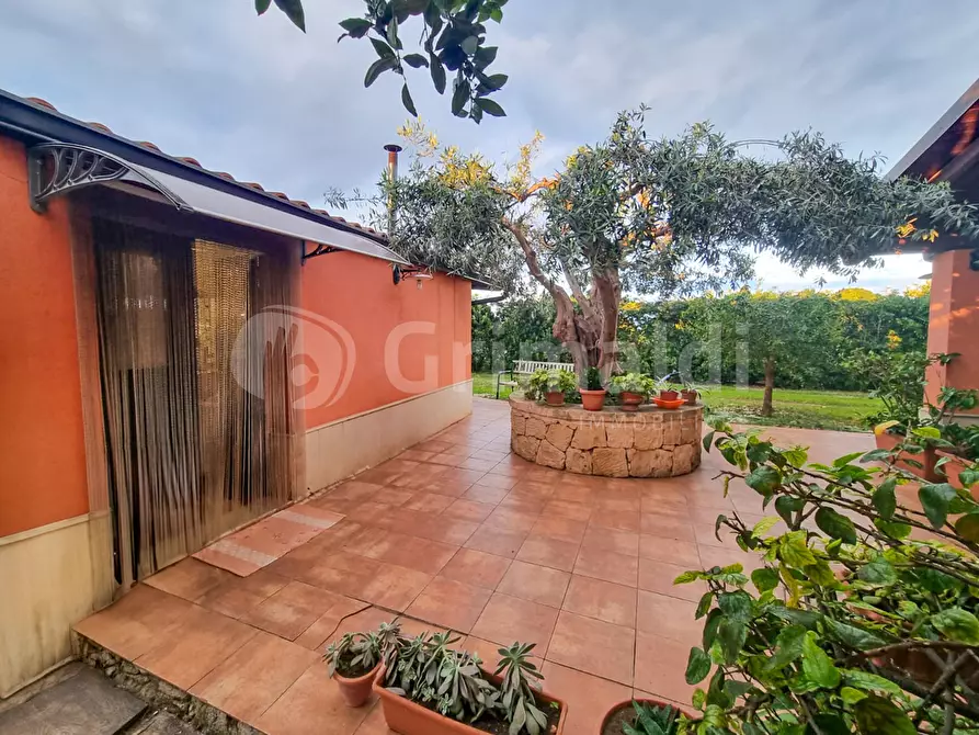 Immagine 41 di Villa in vendita  in Via delle Muse 39 a Siracusa