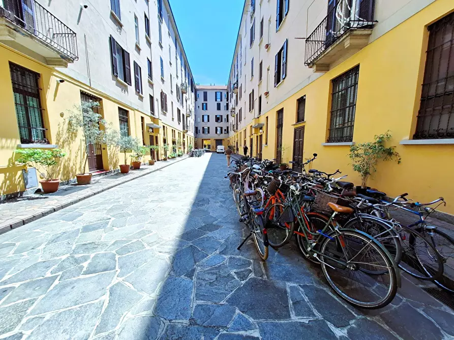 Immagine 23 di Bilocale in affitto  in Via Orti 16 a Milano