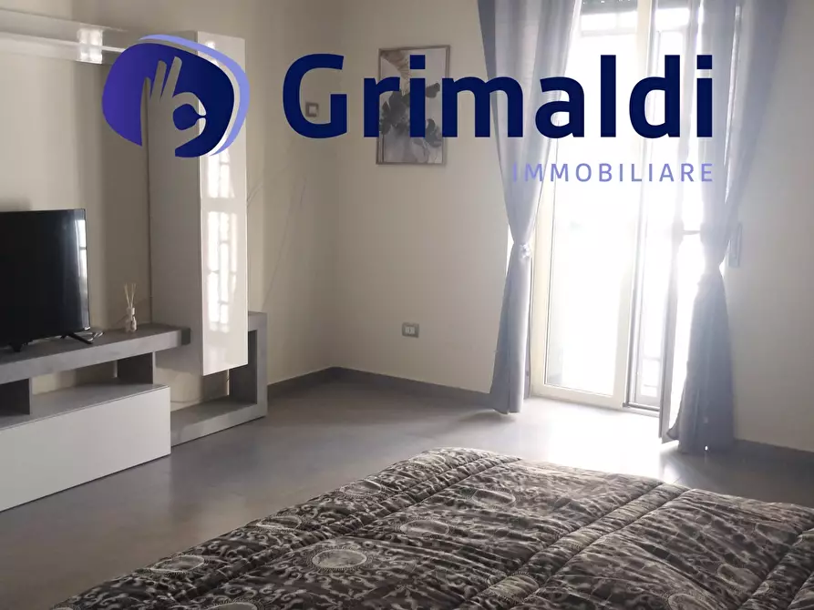 Immagine 3 di Bilocale in affitto  in Via Sanità 47 a Napoli