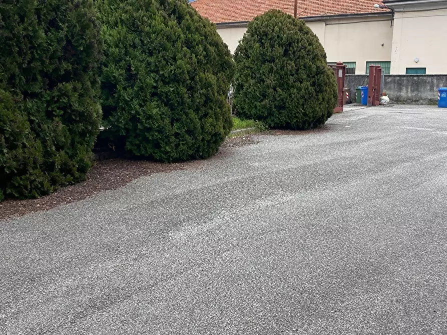 Immagine 22 di Capannone industriale in vendita  a Como