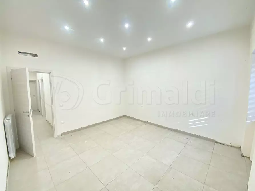 Immagine 4 di Villa in affitto  a Giugliano In Campania