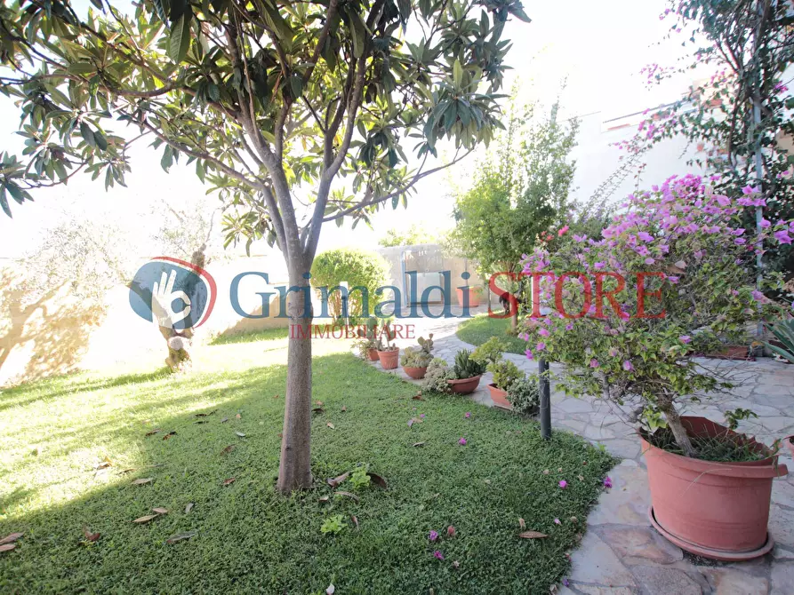 Immagine 1 di Villa in vendita  in Via Piero Della Francesca 92 a Lecce