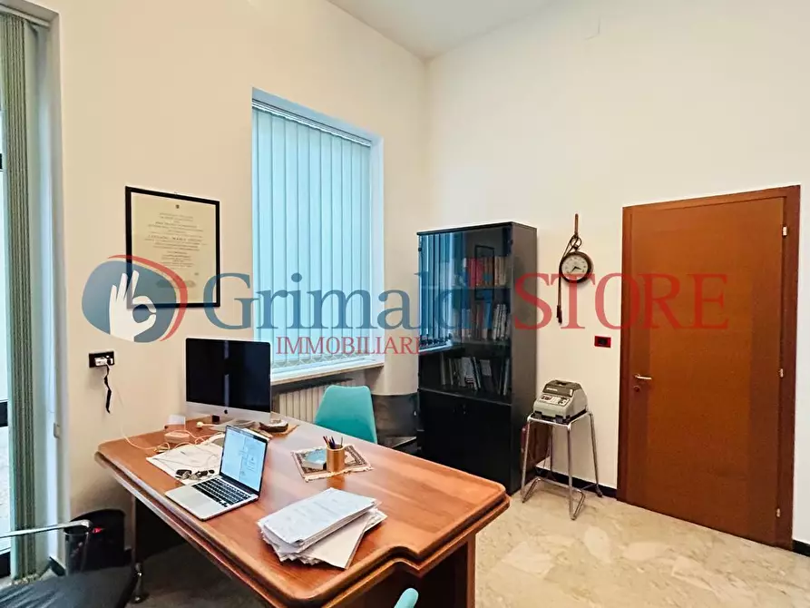 Immagine 19 di Trilocale in vendita  in Viale Japigia 27 a Lecce