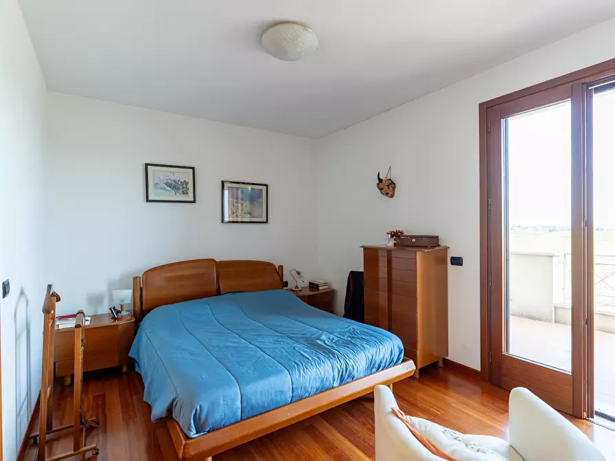 Immagine 27 di Villa in vendita  in Via Piero Della Francesca 92 a Lecce