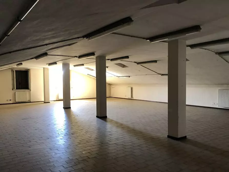 Immagine 16 di Casa indipendente in vendita  a Como