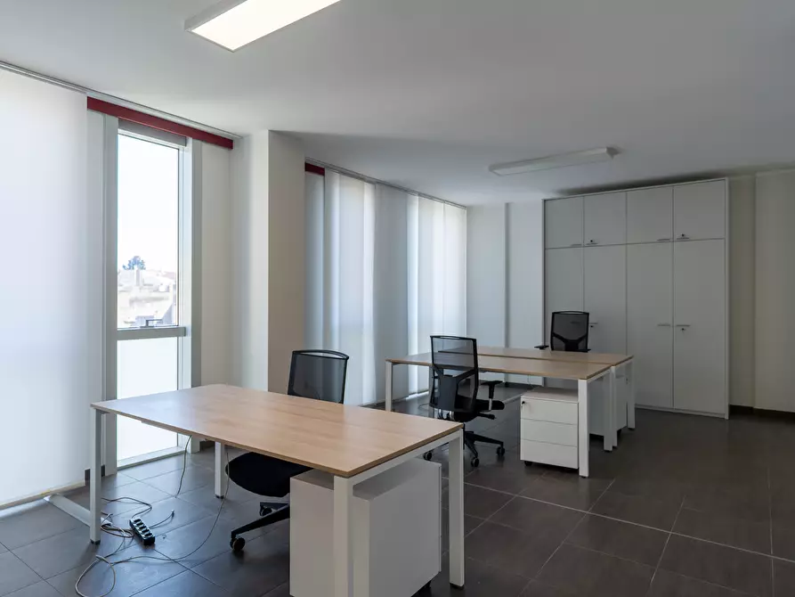 Immagine 11 di Ufficio in vendita  in Via Colonnello Archimede Costadura 2C a Lecce