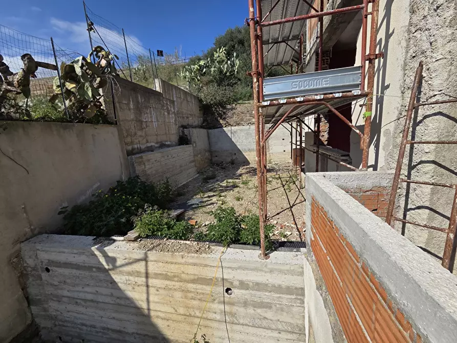 Immagine 10 di Appartamento in vendita  in Salita Fiumara Guardia 4 a Messina
