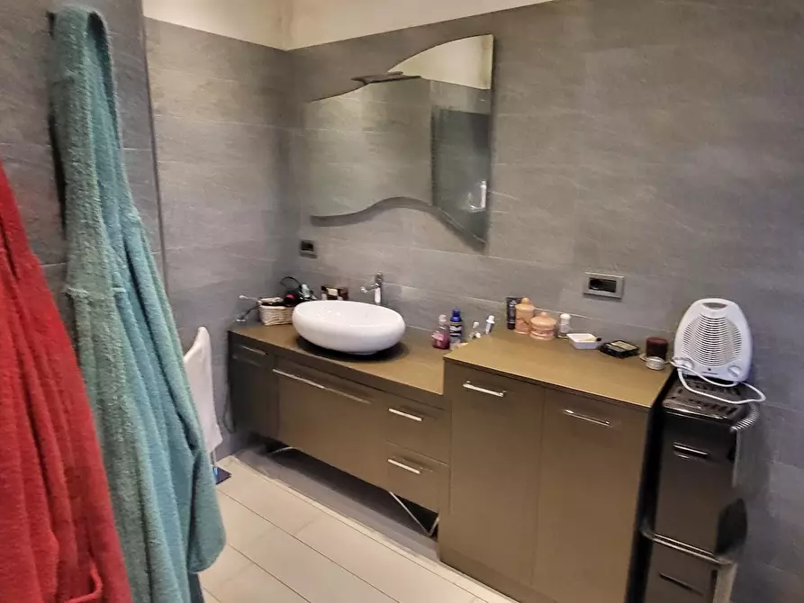 Immagine 10 di Casa indipendente in vendita  in Via Monte Grappa 2020 a Asigliano Vercellese