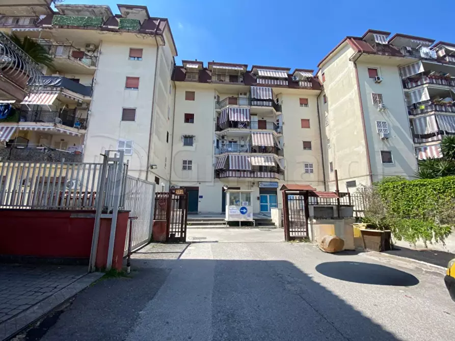 Immagine 10 di Trilocale in vendita  a Melito Di Napoli