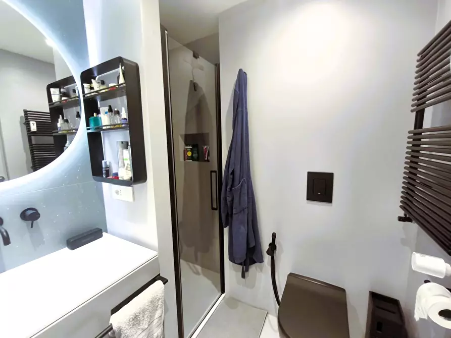 Immagine 15 di Appartamento in vendita  in Viale Misurata 23 a Milano