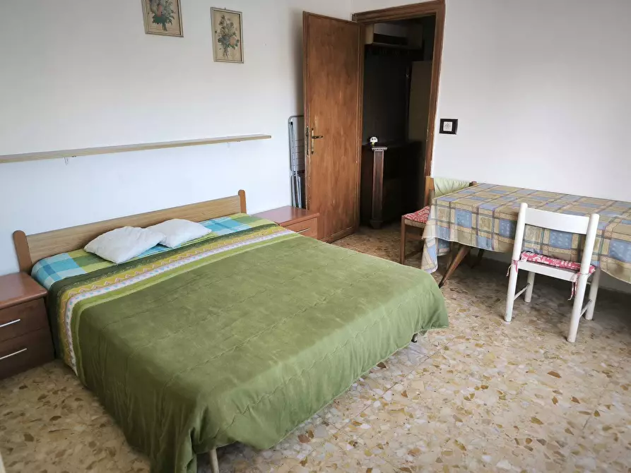 Immagine 1 di Appartamento in vendita  a Roma