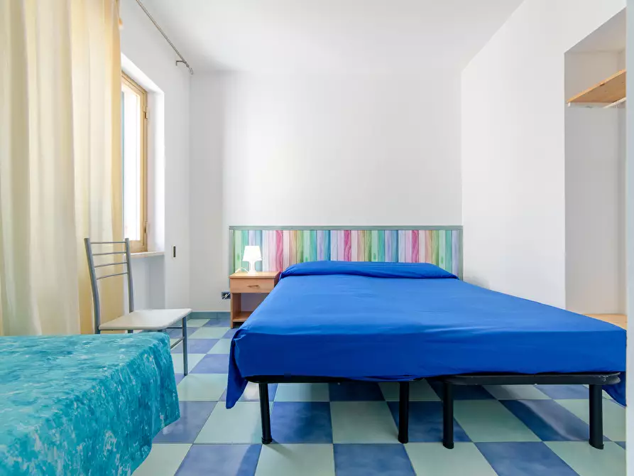 Immagine 13 di Pentalocale in vendita  in Via Giovanni Battista Tiepolo 53 a Ugento