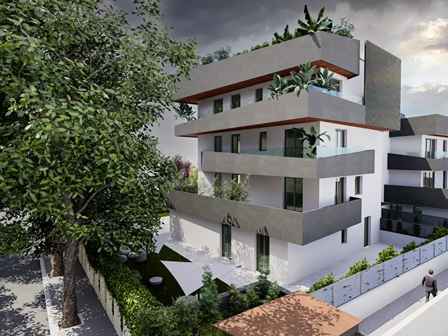 Immagine 9 di Attico in vendita  in Via Vincenzo Balsamo 6 a Lecce