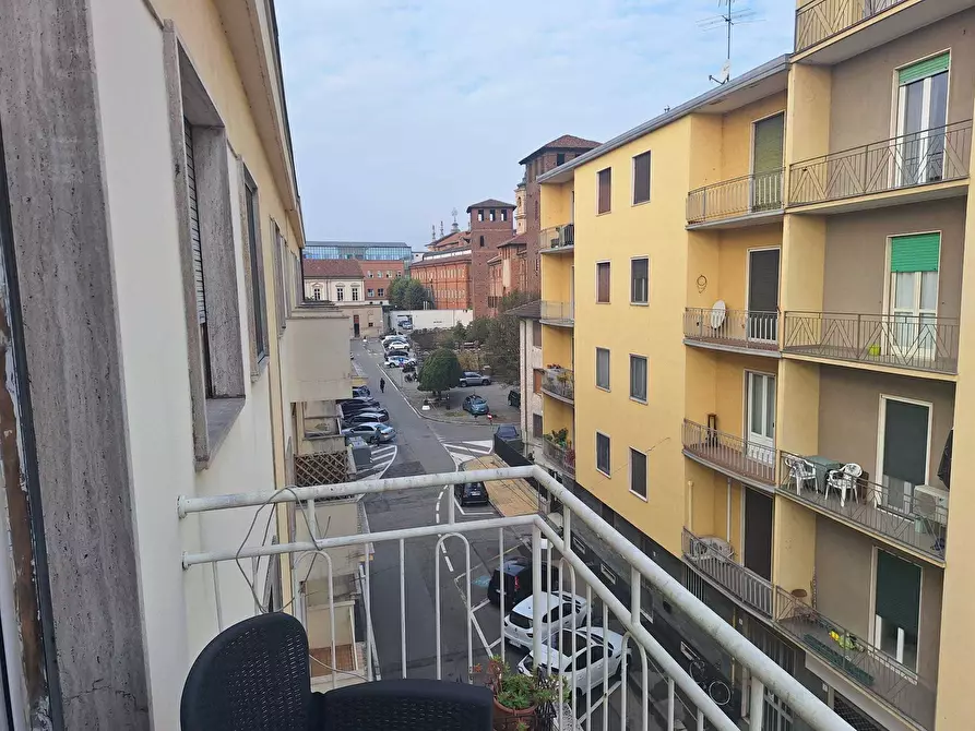Immagine 15 di Bilocale in vendita  in Via Silvio Pellico 4 a Vercelli
