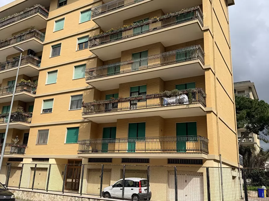 Immagine 3 di Pentalocale in vendita  in Via Michele Saponaro 2 a Lecce