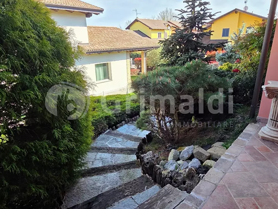 Immagine 6 di Villa in vendita  in Via Giovanni Antonio Comissetti 1 a Pezzana