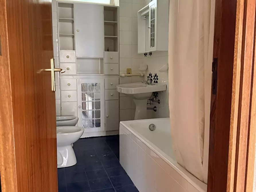 Immagine 19 di Pentalocale in vendita  in Via Michele Saponaro 2 a Lecce