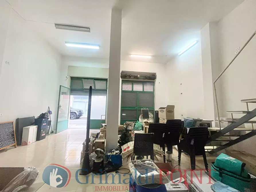 Immagine 4 di Magazzino in vendita  in Via Duca d'Aosta 76 a Lecce