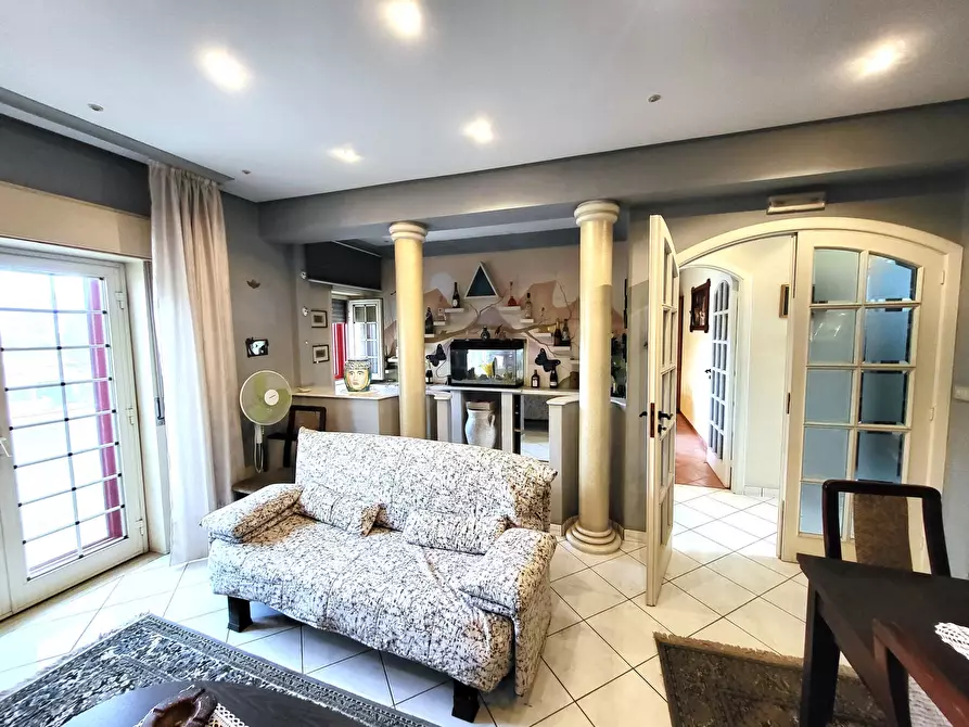 Immagine 11 di Trilocale in vendita  in Via Gaetano Donizetti 13 a Taormina