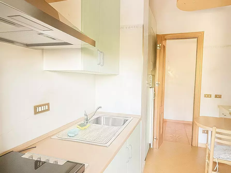 Immagine 7 di Bilocale in vendita  in Viale Bruno Rizzieri 46 a Roma