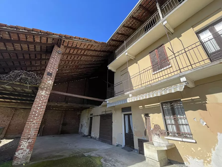 Immagine 18 di Rustico / casale in vendita  in Via Roma 4343 a Fara Novarese