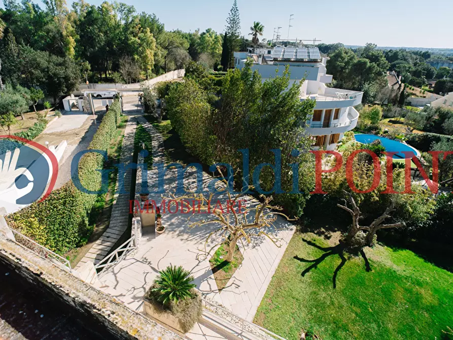 Immagine 22 di Villa in vendita  in Via Villa Bellavista 70 a Lecce