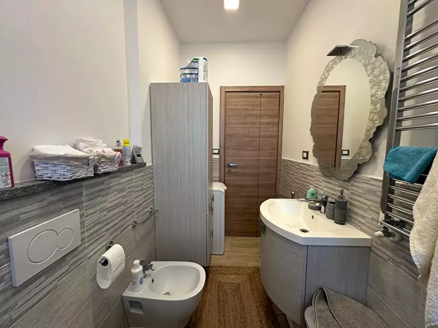 Immagine 9 di Trilocale in vendita  in Via 53rd Reggimento Fanteria Umbria 7 a Vercelli