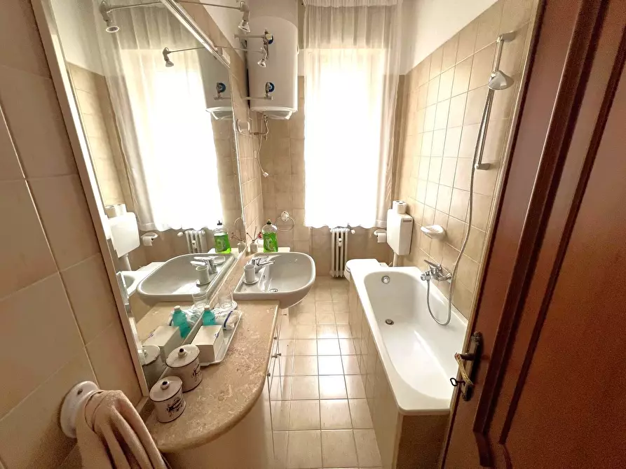 Immagine 26 di Trilocale in vendita  in Via Benadir 56 a Vercelli