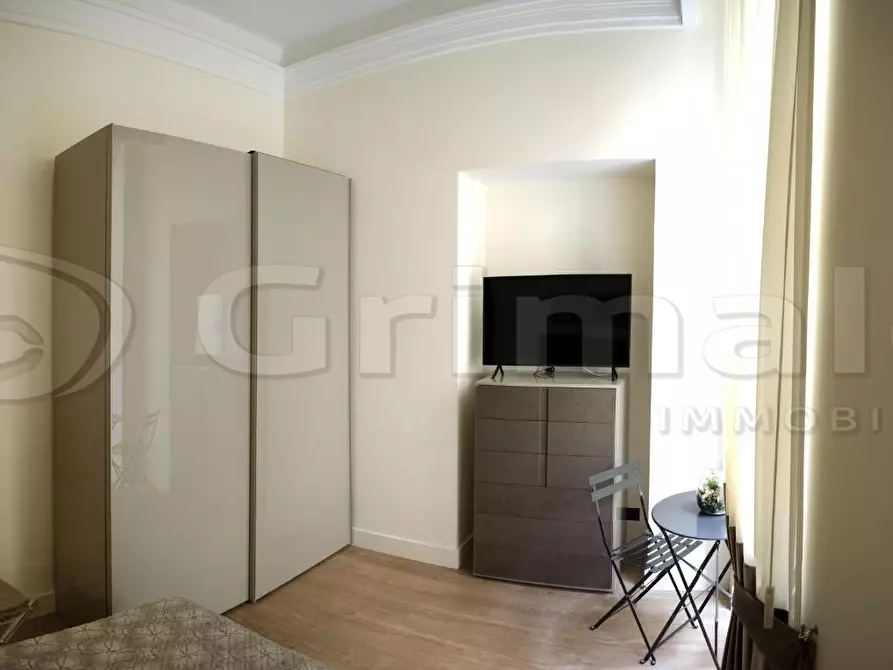 Immagine 17 di Trilocale in vendita  in Piazza Nicola Amore 2 a Napoli