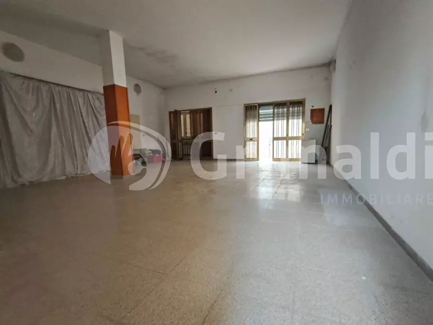Immagine 3 di Garage in vendita  in via libertà 42 a Sannicola