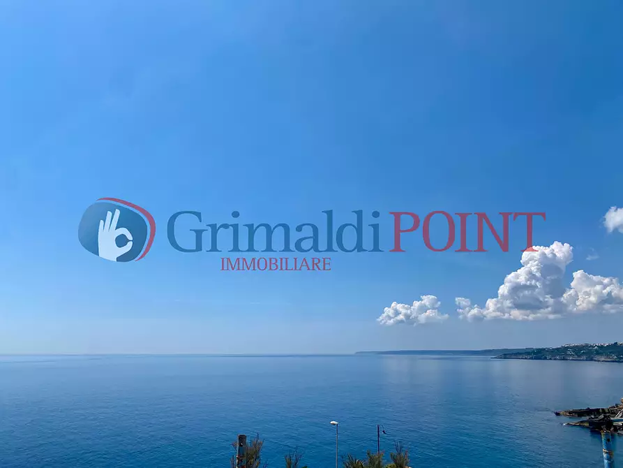 Immagine 4 di Bilocale in vendita  in Via Umberto I 76 a Santa Cesarea Terme