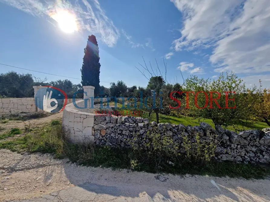 Immagine 2 di Casa indipendente in vendita  a Ostuni
